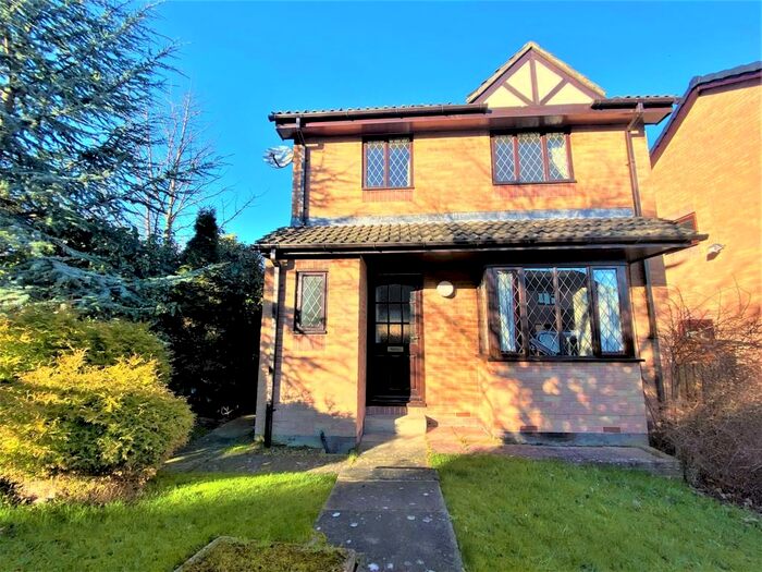 3 Bedroom Detached House For Sale In Pen Nook Drive, Deepcar, Sheffield