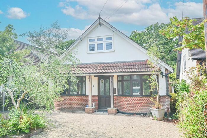 4 Bedroom Detached Bungalow For Sale In Oakwood Avenue, Hutton, Brentwood, CM13