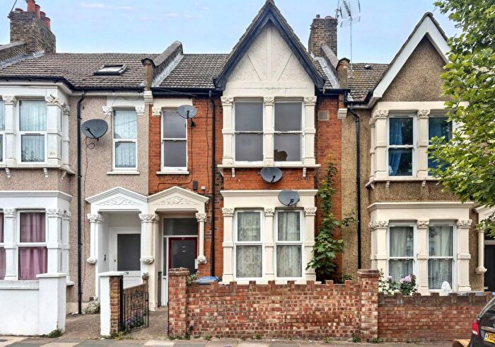 1 Bedroom Flat For Sale In B Inman Road, Harlesden, London, NW10