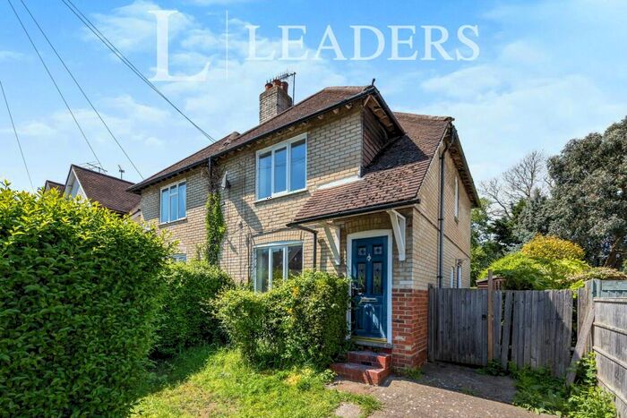 3 Bedroom Semi-Detached House To Rent In Dennisville Area, Guildford, GU2