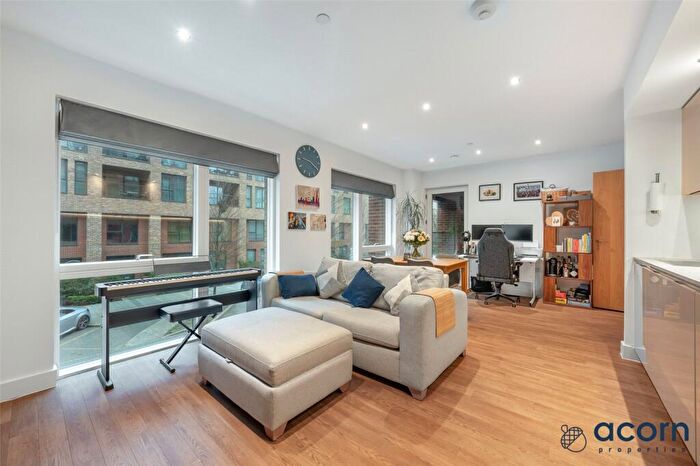1 Bedroom Apartment For Sale In Jasmin House, Lismore Boulevard, Colindale, NW9