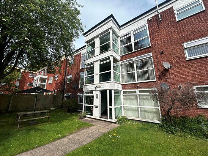 2 Bedroom Apartment To Rent In Grove Park, L8