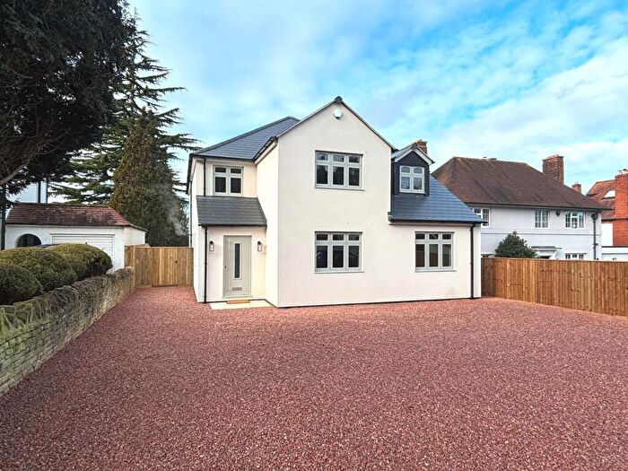 5 Bedroom Detached House For Sale In Stroud Road, Tuffley, GL4