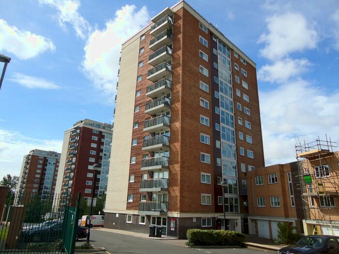 1 Bedroom Flat For Sale In Lakeside Rise, Blackley, Manchester, M9
