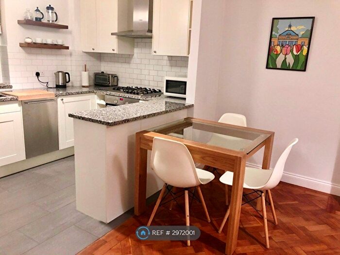 1 Bedroom Flat To Rent In Spencer Court, West Wimbledon, SW20
