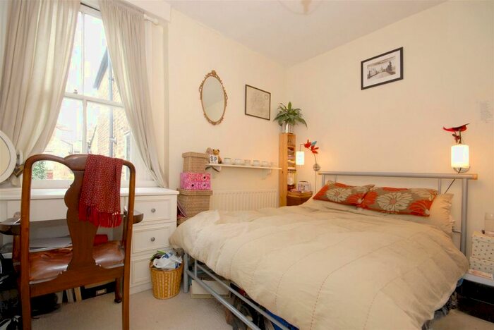 1 Bedroom Flat To Rent In Gleneagle Road, Streatham, SW16