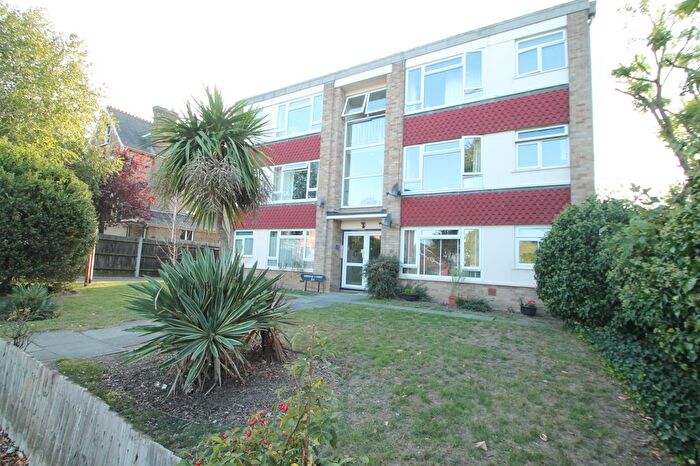 1 Bedroom Flat To Rent In Queens Court, Sidcup, DA14