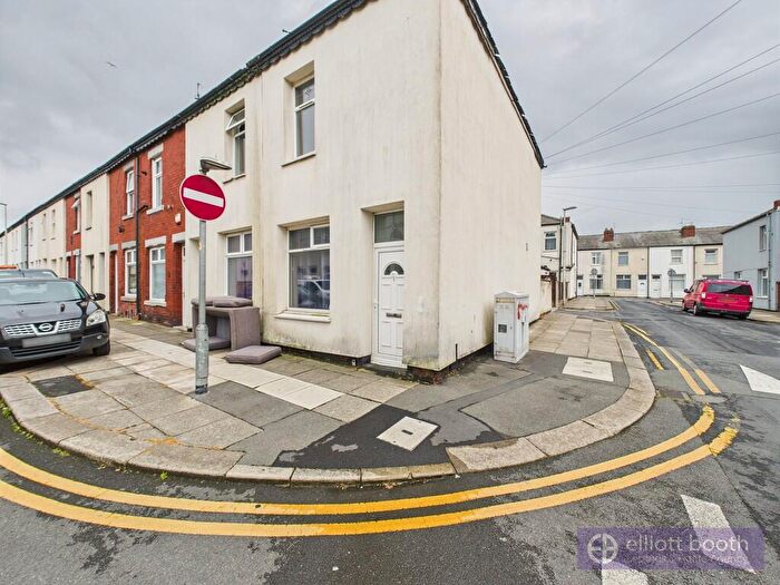 2 Bedroom End Of Terrace House To Rent In Jameson Street, Blackpool, FY1