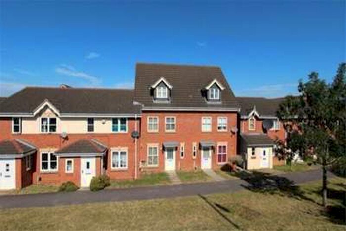 3 Bedroom Town House To Rent In Armstrong Drive, MK42