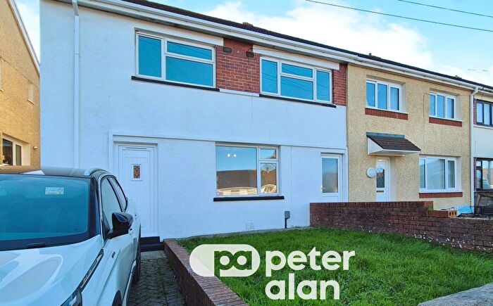 3 Bedroom House To Rent In Bryn Nedd, Cimla, Neath, SA11