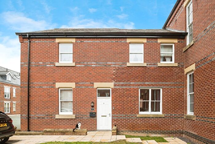 2 Bedroom Flat For Sale In Corunna Court, Wrexham, LL13