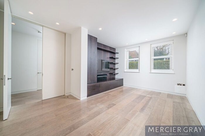 3 Bedroom Flat To Rent In Fitzjohns Avenue, Hampstead, NW3