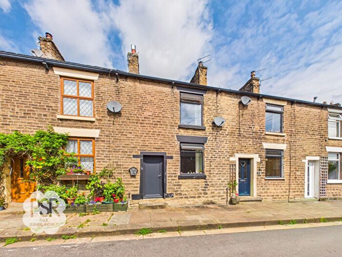 2 Bedroom Terraced House For Sale In Bridge Street, New Mills, SK22