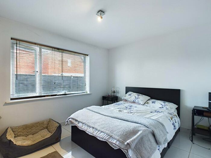 2 Bedroom Flat For Sale In Holly Court, Burghfield Common, RG7