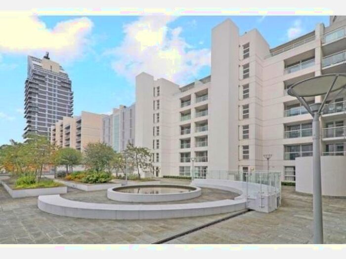 1 Bedroom Flat To Rent In Corona Building, Blackwall Way, Canary Wharf, Blackwall, London, E14