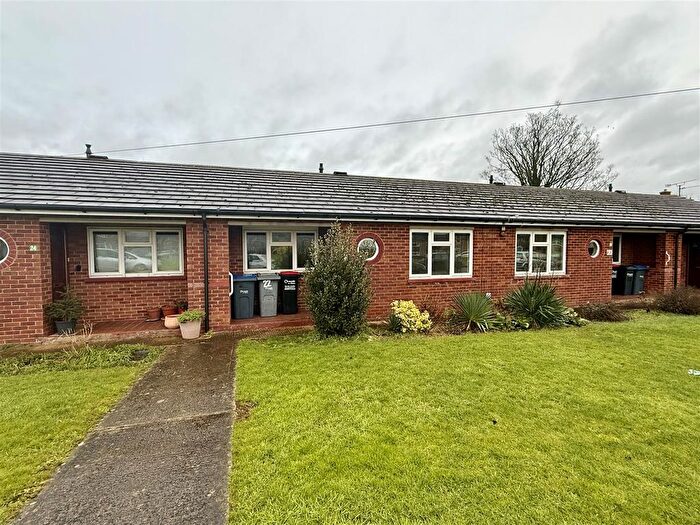 1 Bedroom Terraced Bungalow For Sale In Redland, Chippenham, SN14
