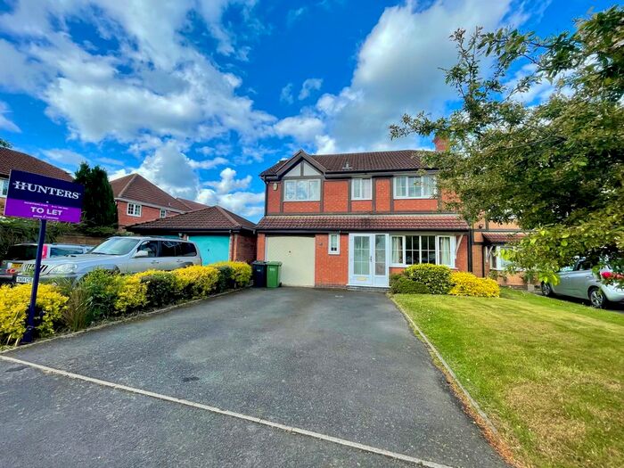 4 Bedroom Detached House To Rent In Elmbridge Drive, Monkspath, Solihull, West Midlands, B90