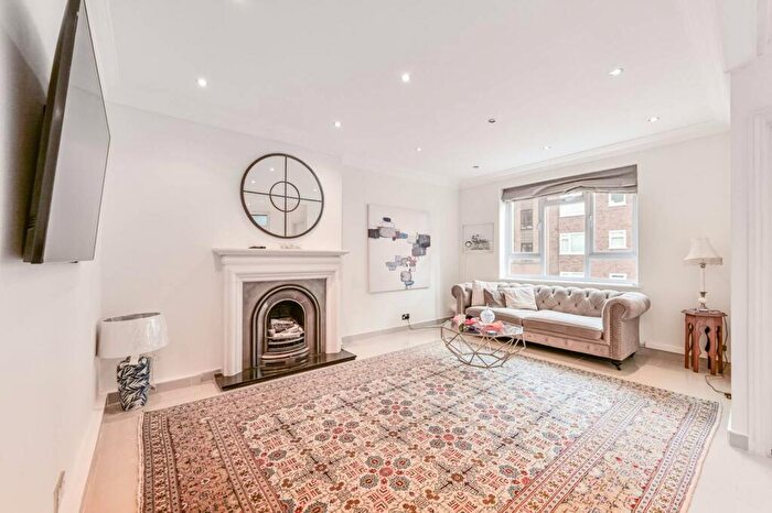 2 Bedroom Flat To Rent In Charlbert Street, , St John's Wood, London, NW8