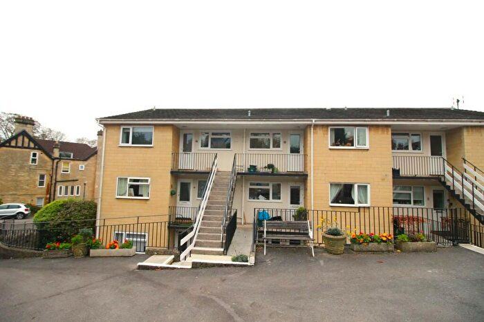 2 Bedroom Apartment To Rent In St. Stephens Court, Bath, BA1