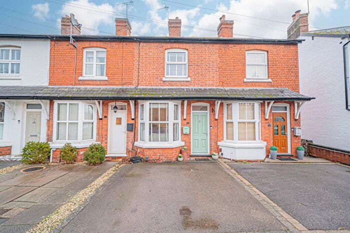 3 Bedroom Cottage For Sale In Poplar Road, Dorridge, B93