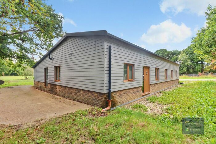4 Bedroom Barn Conversion For Sale In Green Lane, Brissenden, Bethersden, TN26