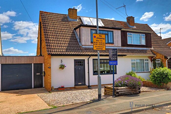 3 Bedroom Semi-Detached House For Sale In Honeywood Avenue, Coggeshall, CO6