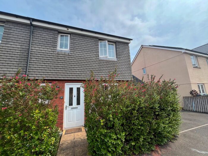 3 Bedroom Terraced House To Rent In Brooks Warren, Cranbrook, Exeter, EX5