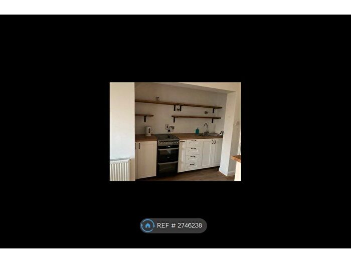 1 Bedroom Flat To Rent In Harrow Road East, Dorking, RH4