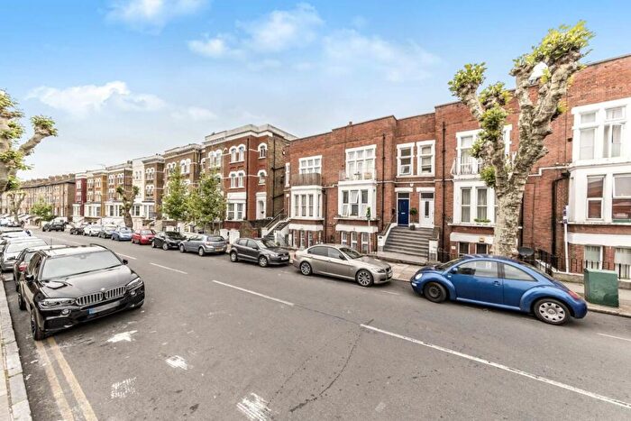 1 Bedroom Flat To Rent In Victoria Road, Queen's Park, NW6