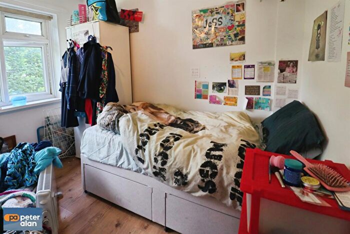 1 Bedroom Maisonette For Sale In Greenfield Avenue, Canton, Cardiff, CF11