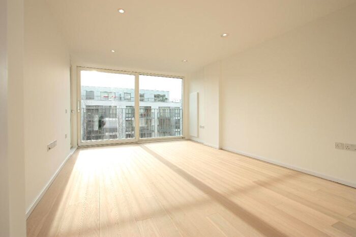 1 Bedroom Apartment To Rent In Hertford Road, London, N1