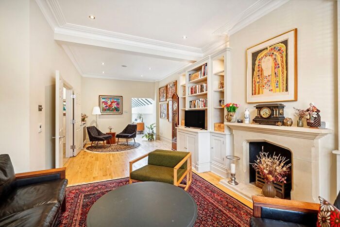 6 Bedroom Terraced House To Rent In Chiddingstone Street, London, SW6