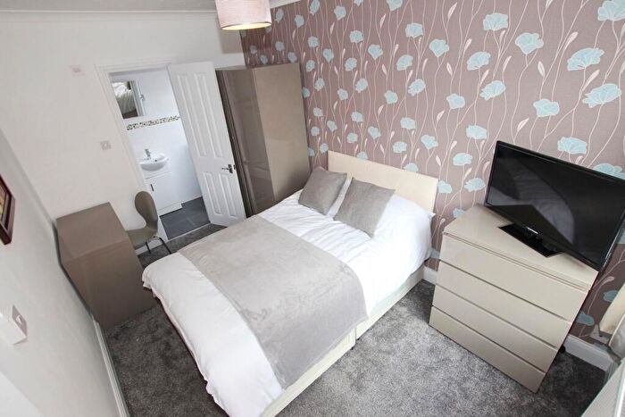 1 Bedroom Semi-Detached House To Rent In Erleigh Court Gardens, Earley, RG6