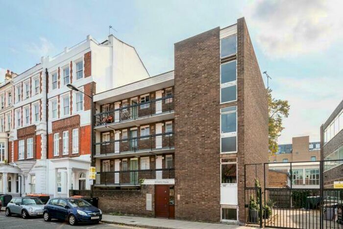 1 Bedroom Flat To Rent In King Edward's Road, London, E9