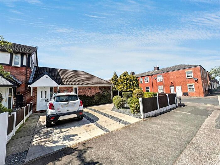 2 Bedroom Semi-Detached Bungalow For Sale In College Court, Preston, PR1