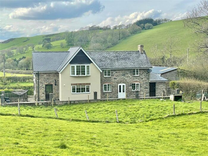 4 Bedroom Cottage For Sale In Y Fan, Llanidloes, Powys, SY18