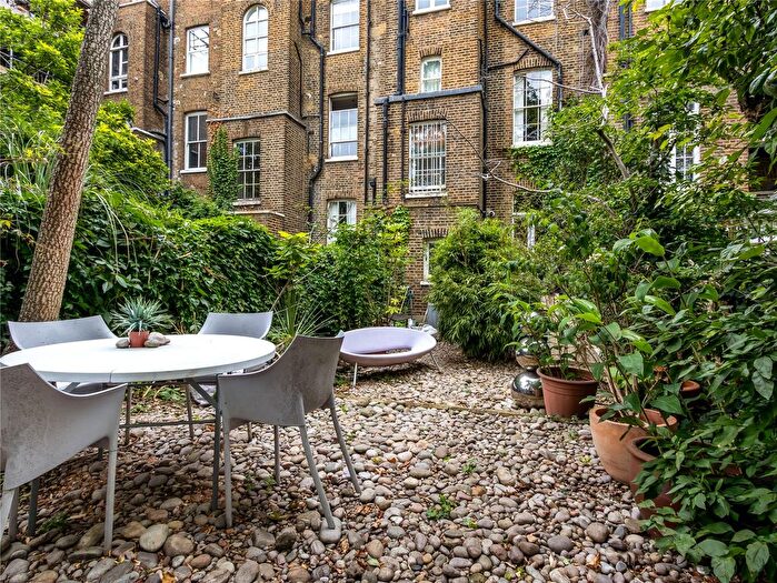 1 Bedroom Flat For Sale In Gloucester Avenue, London, NW1
