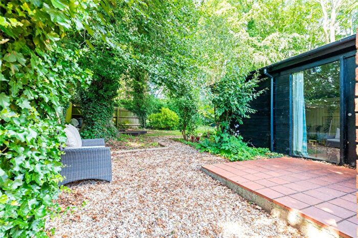 4 Bedroom Detached House For Sale In Oving Road, Whitchurch, Aylesbury, HP22
