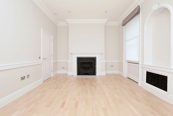 2 Bedroom Flat To Rent In Seymour Place, London, W1H