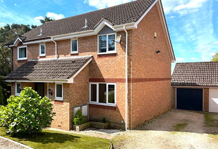 3 Bedroom Semi-Detached House For Sale In Oak Close, Corfe Mullen, Wimborne, Dorset, BH21