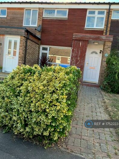 3 Bedroom Terraced House To Rent In Thelton Avenue, Broadbridge Heath, Horsham, RH12