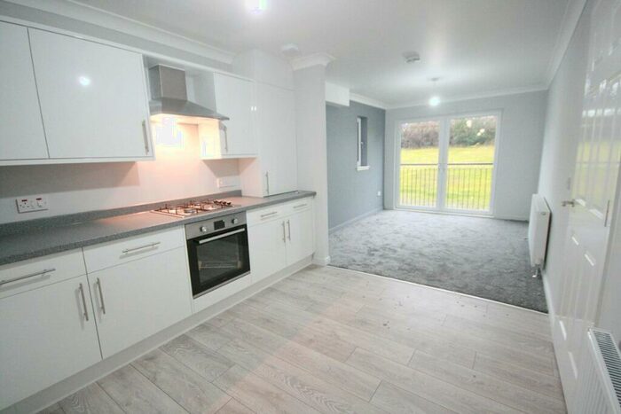 2 Bedroom Flat To Rent In Tollcross Park View, Tollcross, Glasgow, G32