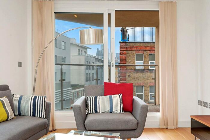 2 Bedroom Apartment To Rent In Cavell Street, London, E1