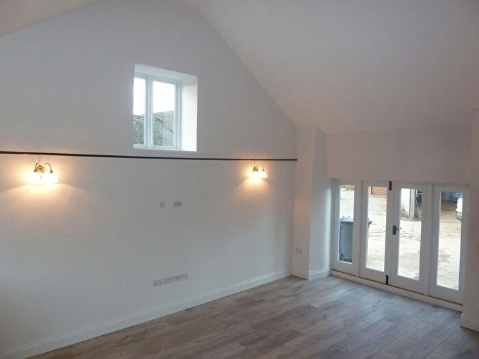 2 Bedroom Barn Conversion To Rent In Bulls Lane, Kings Sutton, Banbury, OX17