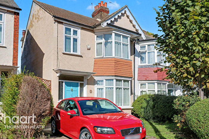 3 Bedroom Semi-Detached House For Sale In Winterbourne Road, Thornton Heath, CR7