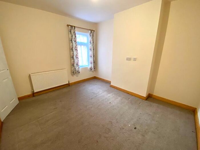 3 Bedroom Terraced House For Sale In Corporation Street, Nuneaton, CV11