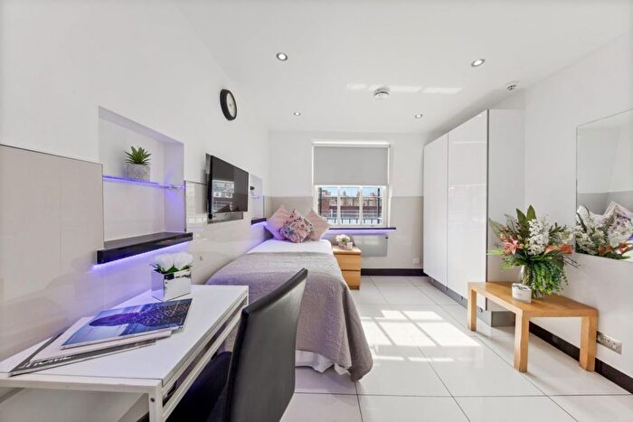 Studio To Rent In Gloucester Place, London, NW1