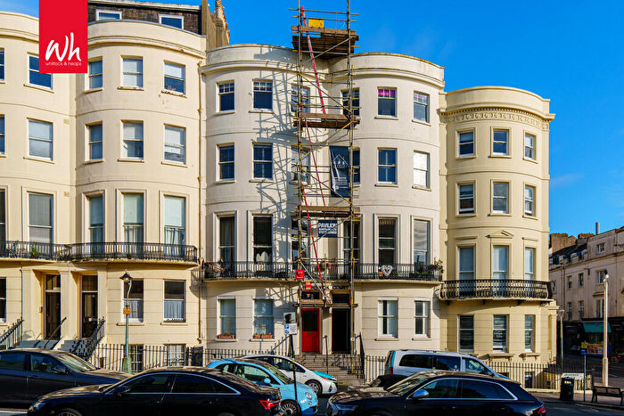 4 Bedroom Flat To Rent In Brunswick Place, Hove, BN3