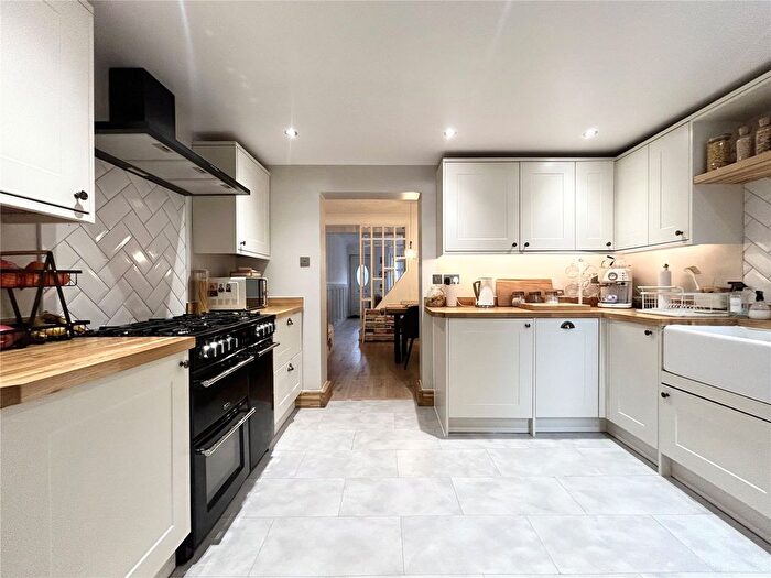 3 Bedroom Terraced House For Sale In Hamilton Road, Gillingham, Kent, ME7