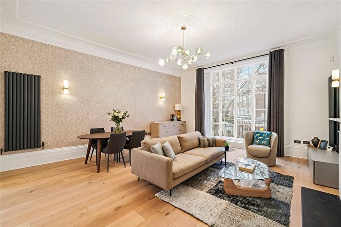 4 Bedroom Flat To Rent In Connaught Street, London, W2